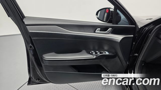 Kia K5 2025 — photo 14