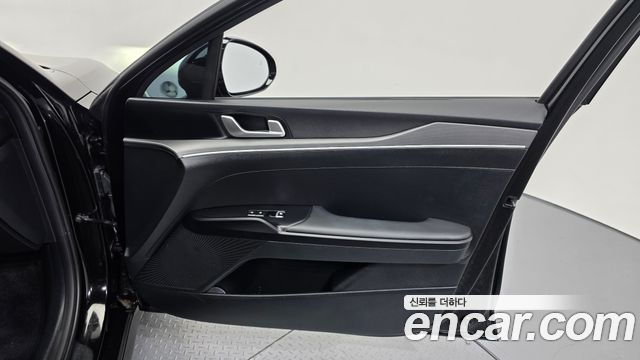 Kia K5 2025 — photo 15