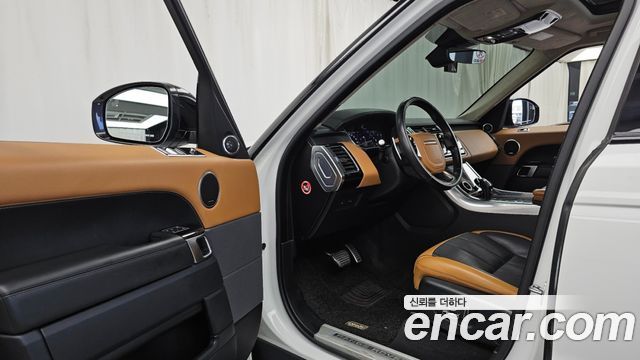Land Rover Range Rover Sport 2019 — photo 13