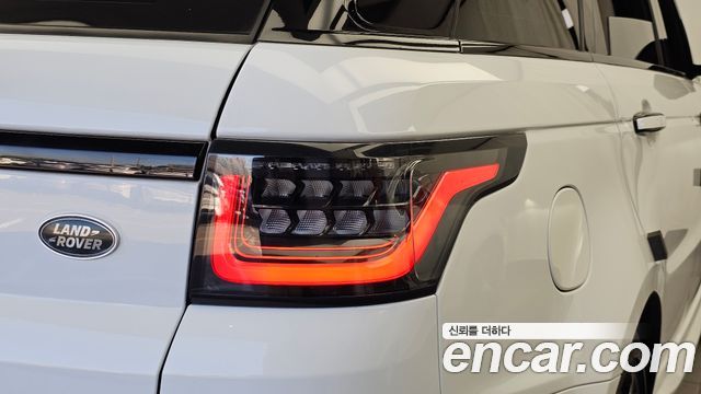Land Rover Range Rover Sport 2019 — photo 9