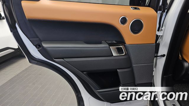 Land Rover Range Rover Sport 2019 — photo 15
