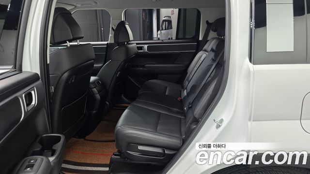 Hyundai Santafe 2024 — photo 18