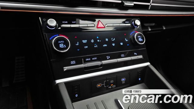 Hyundai Santafe 2024 — photo 24