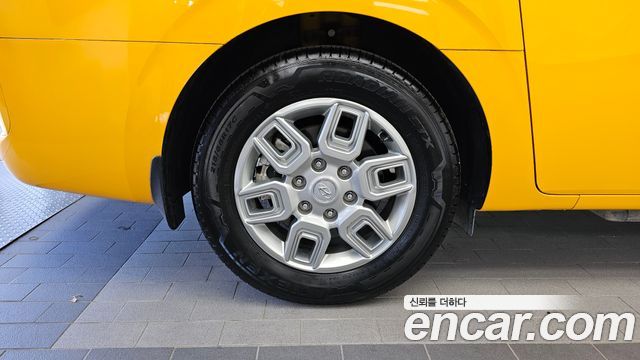 Hyundai Staria 2024 — photo 5