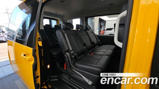 Hyundai Staria 2024 — photo 18
