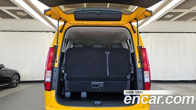 Hyundai Staria 2024 — photo 26