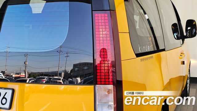 Hyundai Staria 2024 — photo 9
