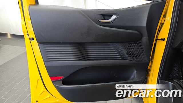 Hyundai Staria 2024 — photo 14
