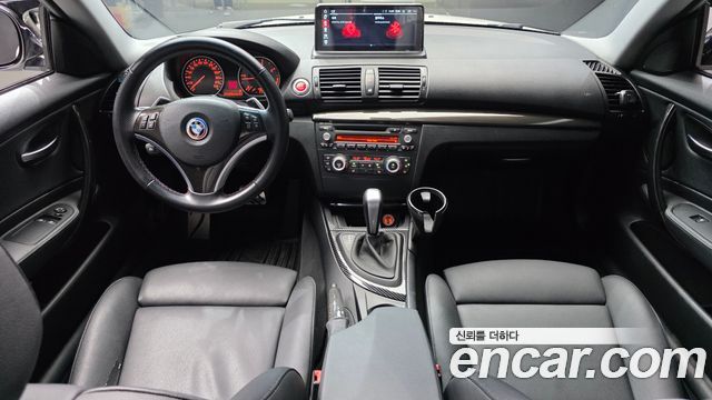 BMW 1-Series 2011 — photo 7