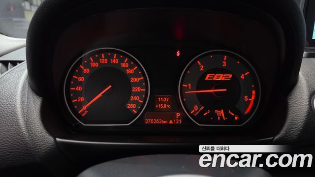 BMW 1-Series 2011 — photo 8