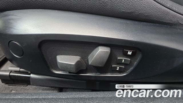 BMW 1-Series 2011 — photo 18