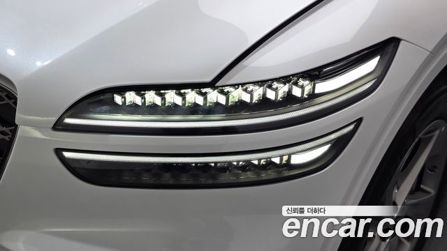 Genesis GV70 2026 — photo 8