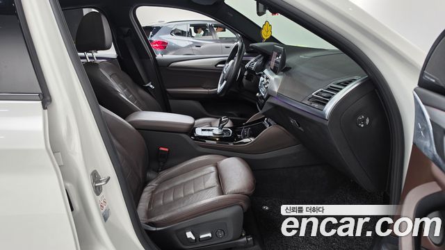 BMW X4 2022 — photo 11