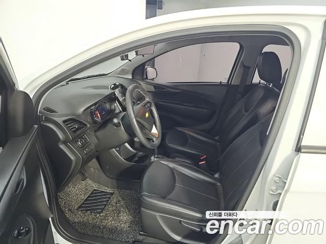 Chevrolet Korea Spark 2017 — photo 11