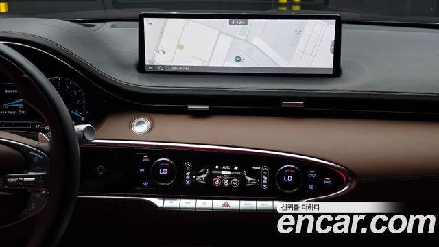 Genesis GV70 2023 — photo 21