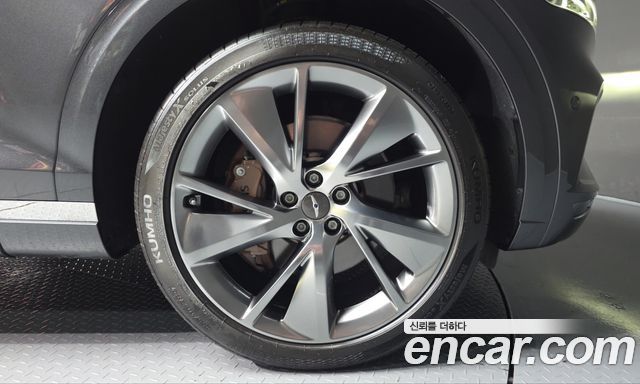 Genesis GV70 2023 — photo 7
