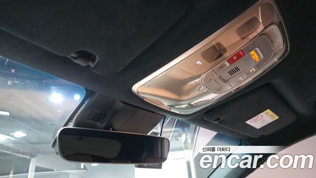 Genesis GV70 2023 — photo 27