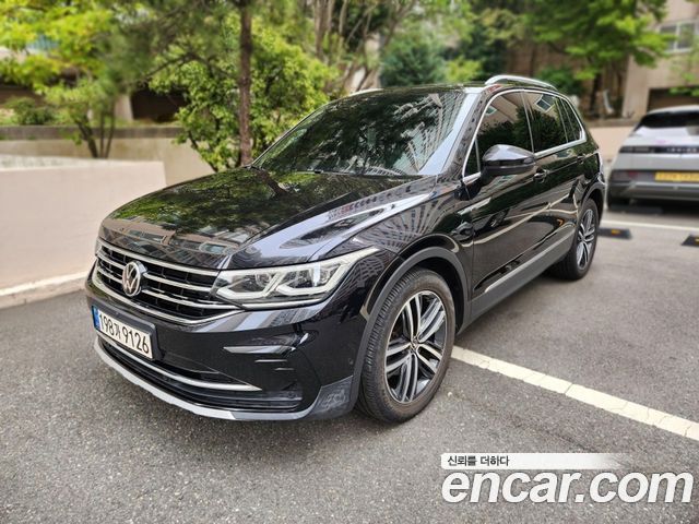 Volkswagen Tiguan 2021 — photo 2