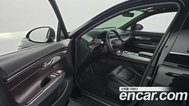 Genesis GV70 2021 — photo 13