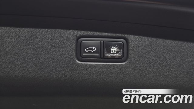 Genesis GV70 2021 — photo 23