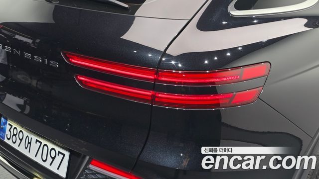 Genesis GV70 2021 — photo 9
