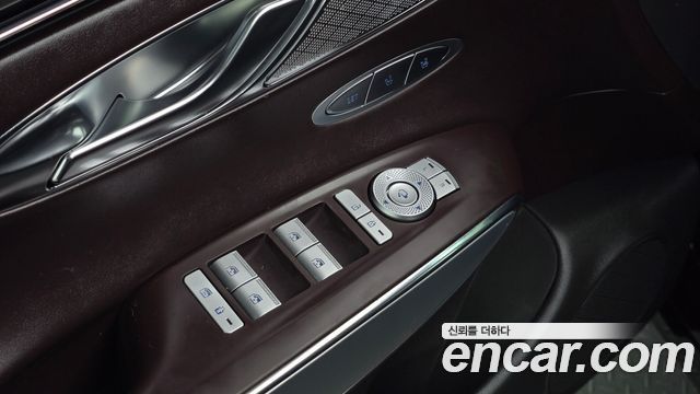 Genesis GV70 2021 — photo 27