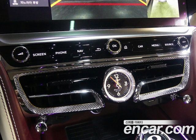 Bentley Flying Spur 2021 — photo 19