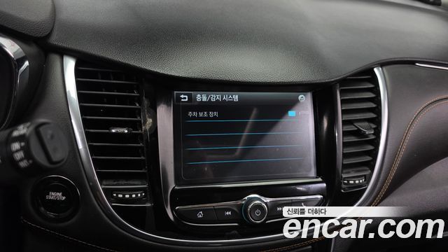 Chevrolet Korea Trax 2017 — photo 28