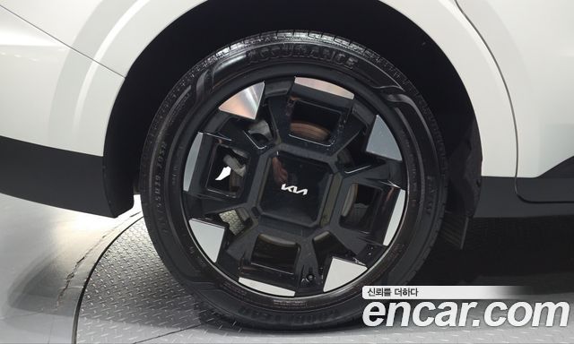 Kia Canival 2025 — photo 5