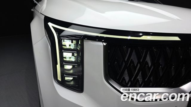 Kia Canival 2025 — photo 8