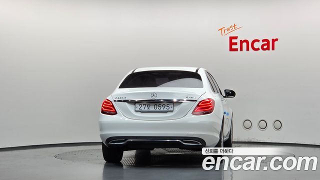 Mercedes-Benz C-Class 2016 — photo 4