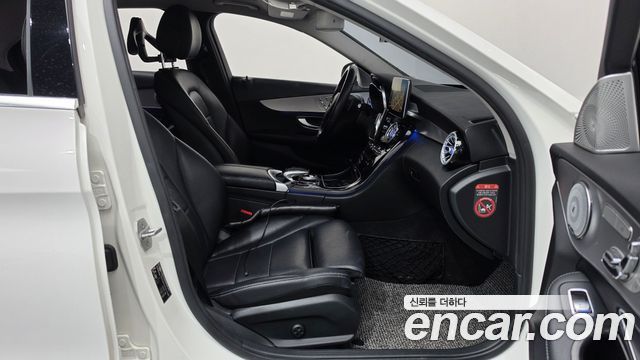 Mercedes-Benz C-Class 2016 — photo 11