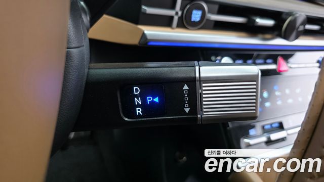 Hyundai Santafe 2024 — photo 12