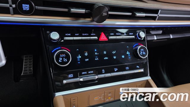 Hyundai Santafe 2024 — photo 23