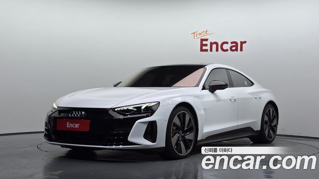 Audi e-tron GT 2022 — photo 1