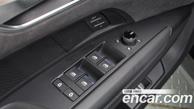 Audi e-tron GT 2022 — photo 30