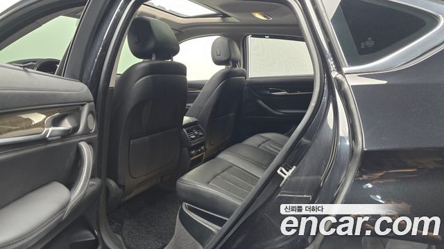 BMW X6 2018 — photo 11