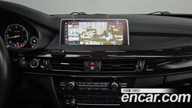 BMW X6 2018 — photo 13