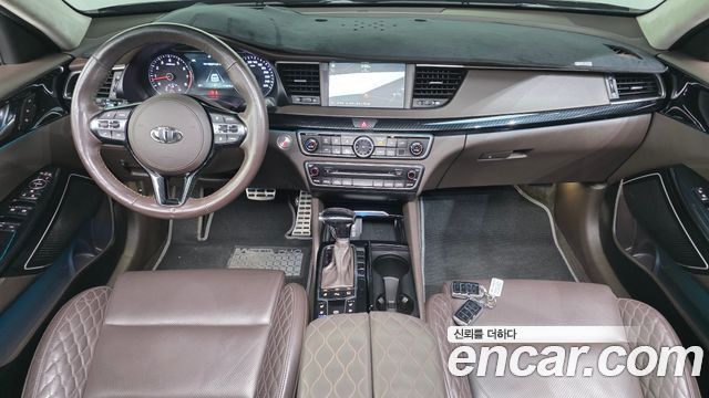 Kia K7 2018 — photo 10