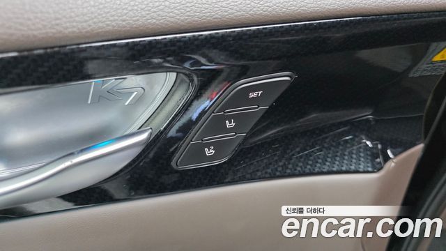 Kia K7 2018 — photo 17