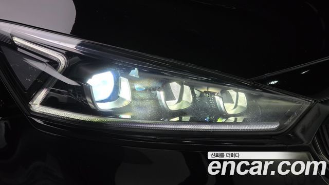 Kia K7 2018 — photo 8