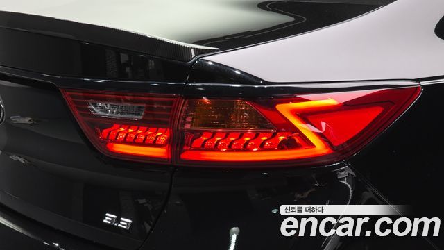 Kia K7 2018 — photo 9