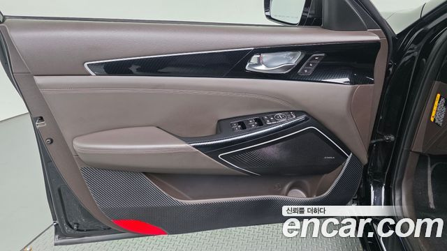 Kia K7 2018 — photo 14