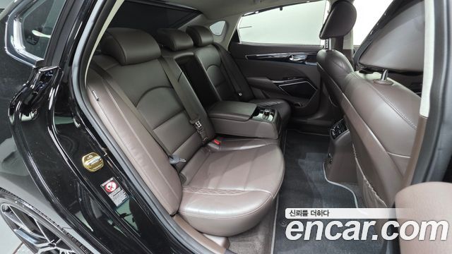 Kia K7 2018 — photo 35