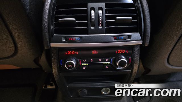 BMW X6 2016 — photo 18