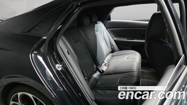 Hyundai AVANTE 2024 — photo 17