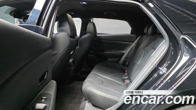 Hyundai AVANTE 2024 — photo 18