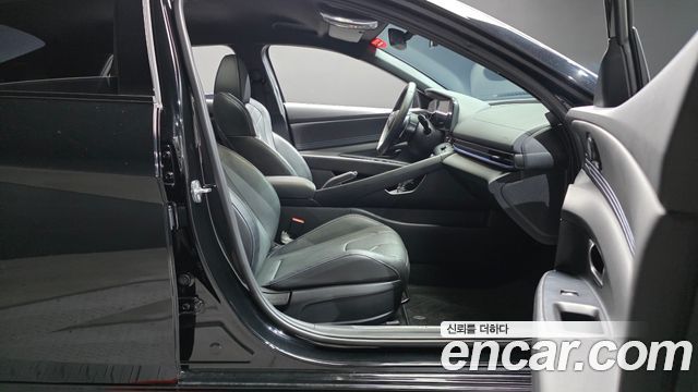 Hyundai AVANTE 2024 — photo 16