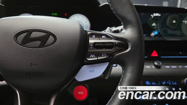 Hyundai AVANTE 2024 — photo 27