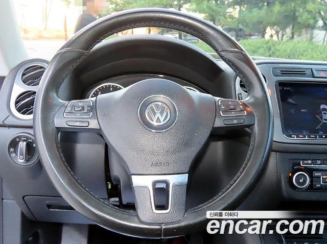 Volkswagen Tiguan 2013 — photo 8